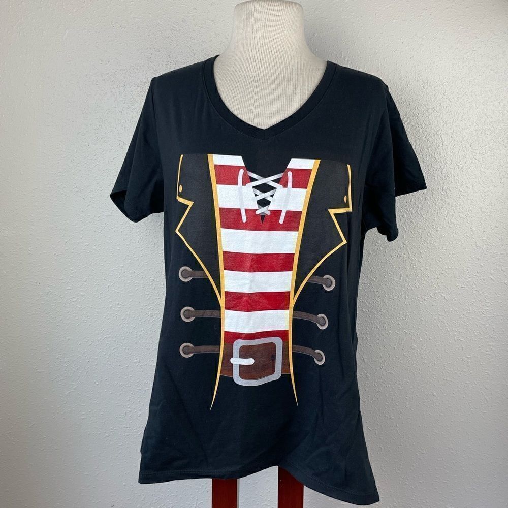 NWOT V-Neck Christmas T-Shirt Size XL